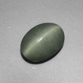 Quartz cat's eye naturale verde da 4,48 ct, taglio ovale, opaco