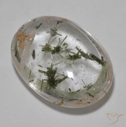 20.92ct Naturale Multicolore Quarzo Con Hedenbergite, Ovale, Trasparente