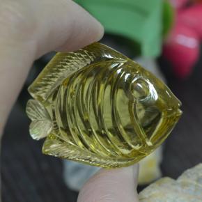 Quarzo naturale giallo da 105,35 ct, forma fantasia, trasparente