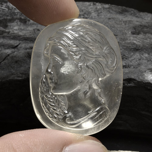 Quarzo naturale bianco da 74,59 ct, taglio ovale, trasparente