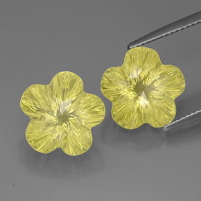 Quarzo naturale giallo da  ct, taglio fiore, trasparente