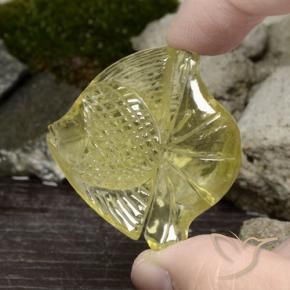 Quarzo Giallo pallido naturale da 72.27 ct, Taglio a fantasia, Traslucido