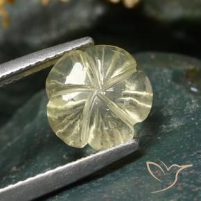 Quarzo Giallo crema pallido naturale da 2.43 ct, Taglio a fiore, Trasparente