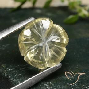 Quarzo Giallo crema pallido naturale da 2.71 ct, Taglio a fiore, Trasparente