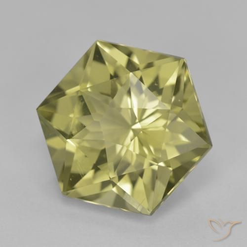 Quarzo Giallo verdastro naturale da 7.91 ct, Taglio a fantasia, VVS