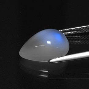 Pietra di luna arcobaleno naturale bianco da 4,41 ct, taglio a pera, traslucido