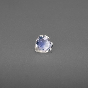 Pietra di luna arcobaleno Blu bianco naturale da 0.22 ct, A forma di cuore, Trasparente