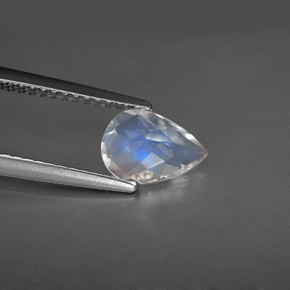 Pietra di luna arcobaleno naturale bianco da 0,79 ct, taglio a pera, VS