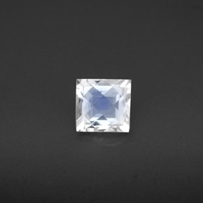 Pietra di luna arcobaleno Blu bianco naturale da 0.66 ct, Quadrato, VS