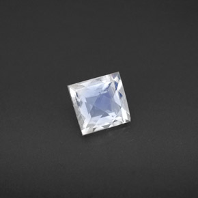 Pietra di luna arcobaleno Blu bianco naturale da 0.66 ct, Quadrato, VS