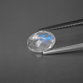 Pietra di luna arcobaleno naturale bianco da 0,94 ct, taglio ovale, VS-SI