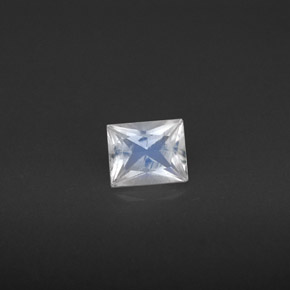 Pietra di luna arcobaleno Blu bianco naturale da 0.46 ct, Taglio a baguette, VS