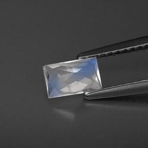 Pietra di luna arcobaleno Blu bianco naturale da 0.53 ct, Taglio a baguette, VS