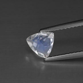 Pietra di luna arcobaleno Blu bianco naturale da 0.55 ct, Taglio trillion, VS