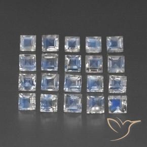 Gemme di Pietra di luna arcobaleno Bianco bluastro naturale da 3.27 ct, Quadrato, Trasparente/Traslucido