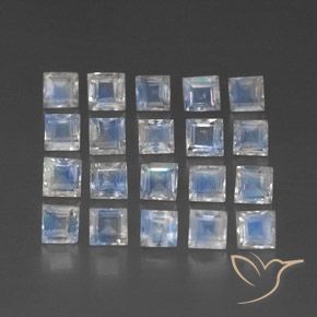 Gemme di Pietra di luna arcobaleno Bianco bluastro naturale da 2.87 ct, Quadrato, Trasparente/Traslucido