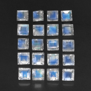 Pietra di luna arcobaleno naturale blu da 3,88 ct, trasparente, trasparente/traslucido