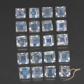 Gemme di Pietra di luna arcobaleno Bianco bluastro naturale da 2.77 ct, Quadrato, Trasparente