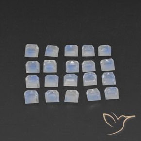 Gemme di Pietra di luna arcobaleno Bianco bluastro naturale da 3.61 ct, Quadrato, Trasparente