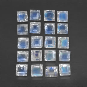 Pietra di luna arcobaleno naturale blu da 3,30 ct, quadrato, trasparente