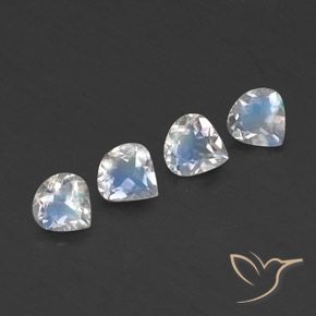1.35ctw Naturale Bianco bluastro Pietra di luna arcobaleno, Forma a pera, Trasparente