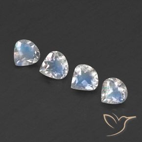 Gemme di Pietra di luna arcobaleno Bianco bluastro naturale da 1.35 ct, Forma a pera, Trasparente