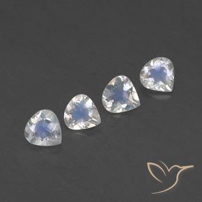 Gemme di Pietra di luna arcobaleno Bianco bluastro naturale da 1.37 ct, Forma a pera, Trasparente