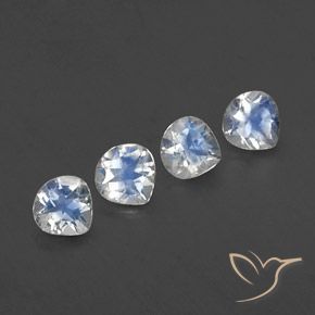 Gemme di Pietra di luna arcobaleno Bianco bluastro naturale da 1.51 ct, Forma a pera, Trasparente