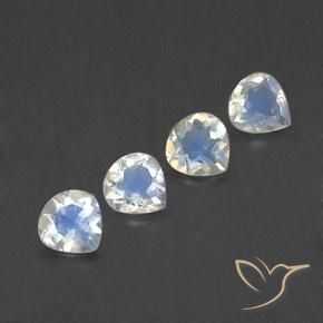 Gemme di Pietra di luna arcobaleno Bianco bluastro naturale da 1.46 ct, Forma a pera, Trasparente