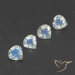 Gemme di Pietra di luna arcobaleno Bianco bluastro naturale da 1.36 ct, Forma a pera, Trasparente