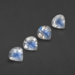 Pietra di luna arcobaleno naturale bianco da 1,55 ct, taglio a pera, trasparente
