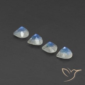 Gemme di Pietra di luna arcobaleno Bianco bluastro naturale da 1.63 ct, Forma a pera, Trasparente