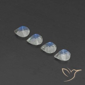Gemme di Pietra di luna arcobaleno Bianco bluastro naturale da 1.52 ct, Forma a pera, Trasparente