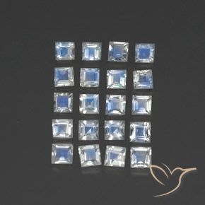 Gemme di Pietra di luna arcobaleno Bianco bluastro naturale da 2.64 ct, Quadrato, Trasparente