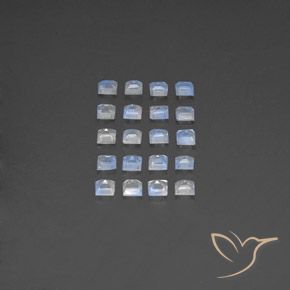 Gemme di Pietra di luna arcobaleno Bianco bluastro naturale da 2.77 ct, Quadrato, Trasparente