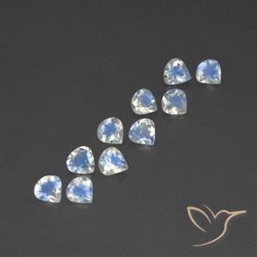 Gemme di Pietra di luna arcobaleno Bianco bluastro naturale da 3.18 ct, Forma a pera, Trasparente