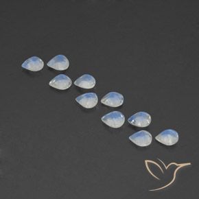 Gemme di Pietra di luna arcobaleno Bianco bluastro naturale da 3.18 ct, Forma a pera, Trasparente