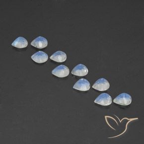 Gemme di Pietra di luna arcobaleno Bianco bluastro naturale da 4.05 ct, Forma a pera, Trasparente
