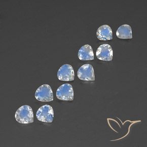 Gemme di Pietra di luna arcobaleno Bianco bluastro naturale da 3.16 ct, Forma a pera, Trasparente
