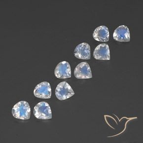 Gemme di Pietra di luna arcobaleno Bianco bluastro naturale da 3.14 ct, Forma a pera, Trasparente