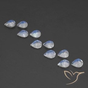 Gemme di Pietra di luna arcobaleno Bianco bluastro naturale da 3.14 ct, Forma a pera, Trasparente