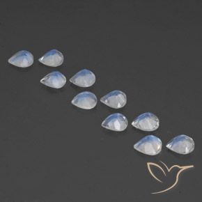 Gemme di Pietra di luna arcobaleno Bianco bluastro naturale da 3.12 ct, Forma a pera, Trasparente