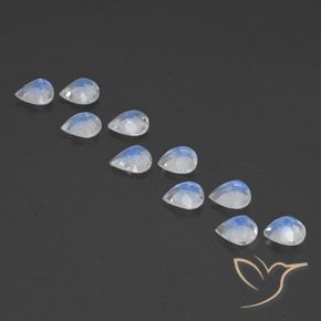 Gemme di Pietra di luna arcobaleno Bianco bluastro naturale da 2.82 ct, Forma a pera, Trasparente
