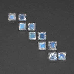 Pietra di luna arcobaleno naturale blu da 3,69 ct, quadrato, trasparente