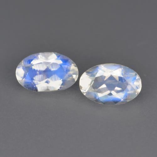 Pietra di luna arcobaleno naturale bianco da 0,79 ct, taglio ovale, trasparente