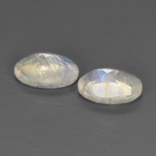 Gemme di Pietra di luna arcobaleno Bianco bluastro naturale da 1.45 ct, Taglio ovale, Trasparente