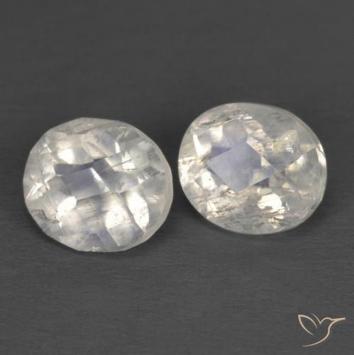 Gemme di Pietra di luna arcobaleno Bianco bluastro naturale da 2.39 ct, Ovale, Trasparente