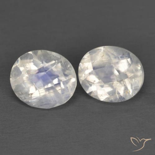 Gemme di Pietra di luna arcobaleno Bianco bluastro naturale da 2.29 ct, Ovale, Trasparente