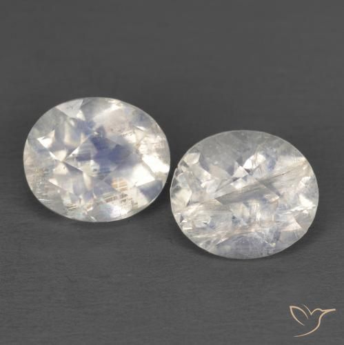 2.33ctw Naturale Bianco bluastro Pietra di luna arcobaleno, Ovale, Trasparente
