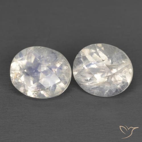 Gemme di Pietra di luna arcobaleno Bianco bluastro naturale da 2.33 ct, Ovale, Trasparente